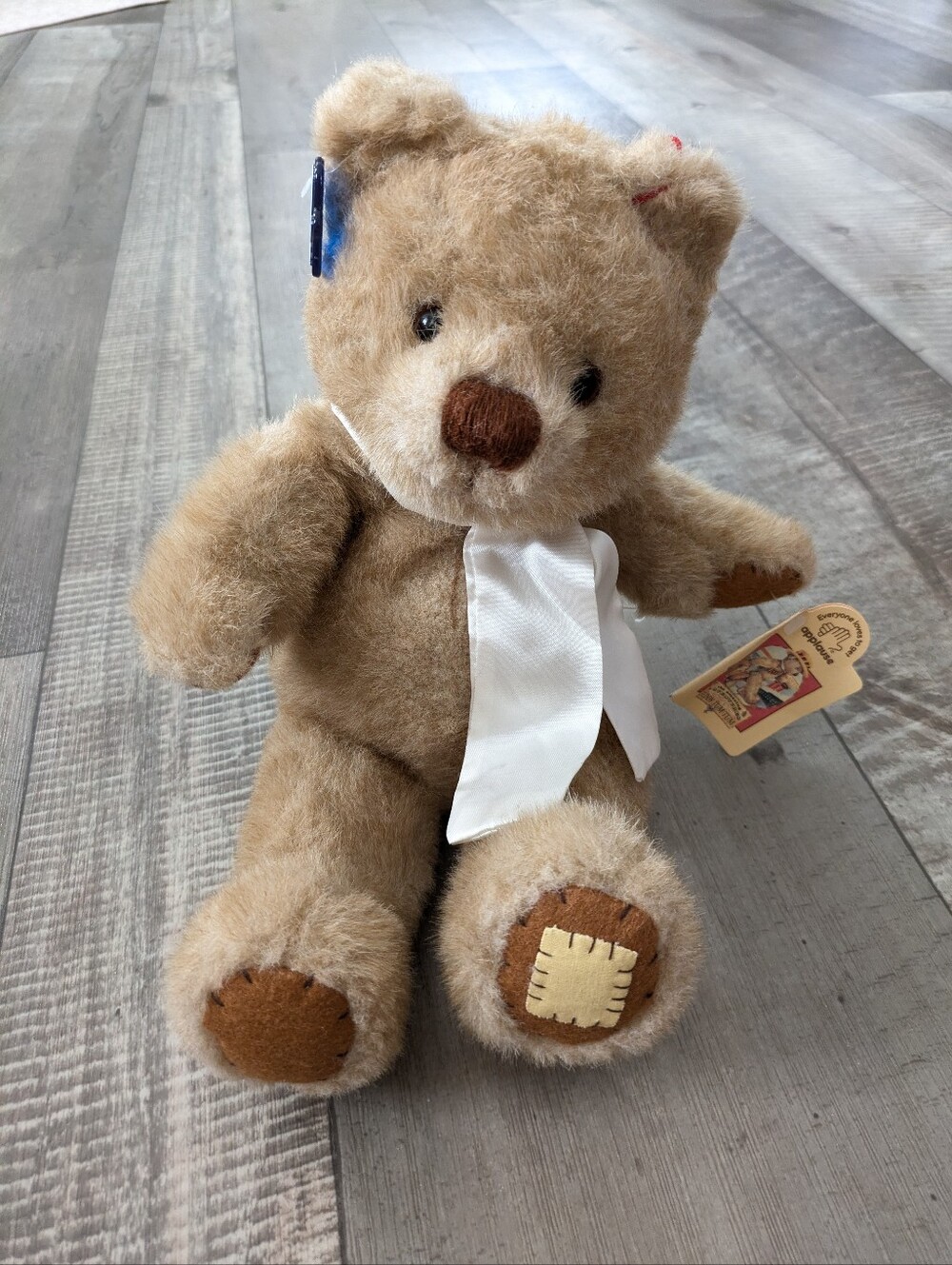 Applause Vintage Sitting Teddy Bear Plush Stuffed Animal 9" Tall x 5" Wide NWT